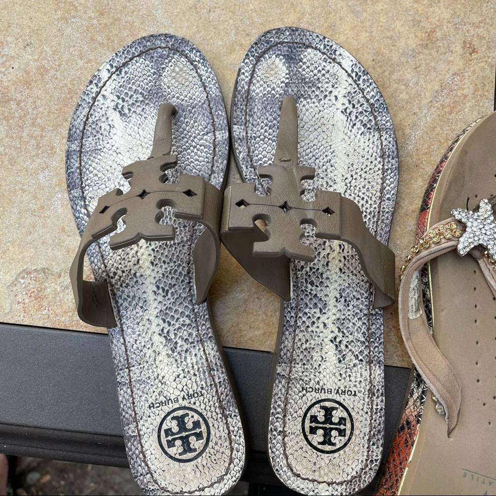 Authentic Tory Burch sandals - Picture 3 of 5